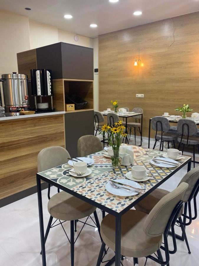 Horizons Hotel Rooms 바투미 외부 사진