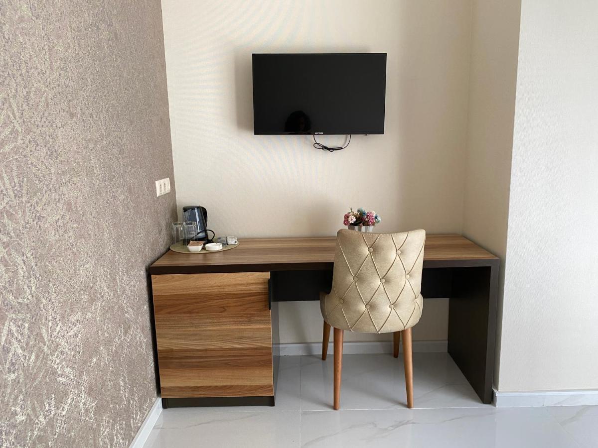 Horizons Hotel Rooms 바투미 외부 사진