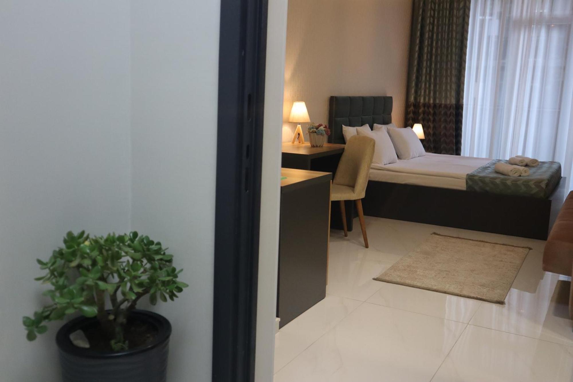 Horizons Hotel Rooms 바투미 외부 사진